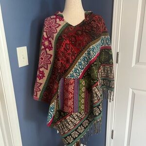 Darn Good Yarn Multicolor Patterned Poncho